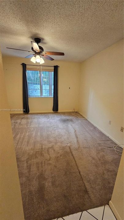 На продажу: $85,000 (1 спален, 1 ванн, 680 Квадратных фут)