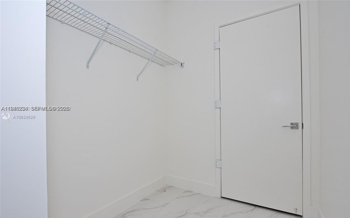 En Renta: $3,150 (2 camas, 2 baños, 1050 Pies cuadrados)