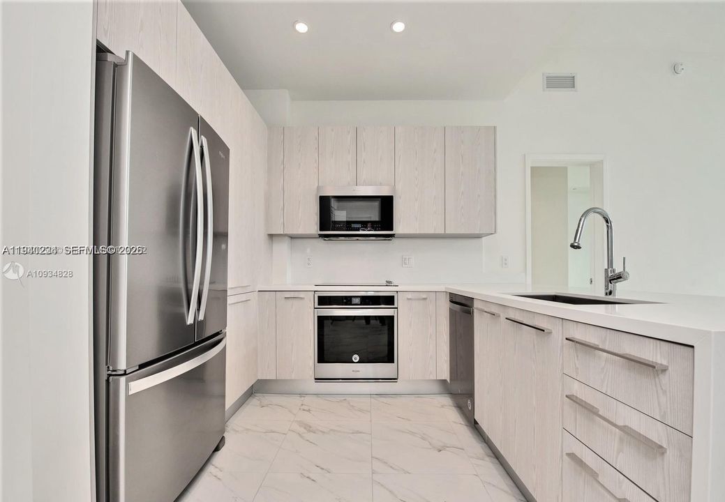 En Renta: $3,150 (2 camas, 2 baños, 1050 Pies cuadrados)