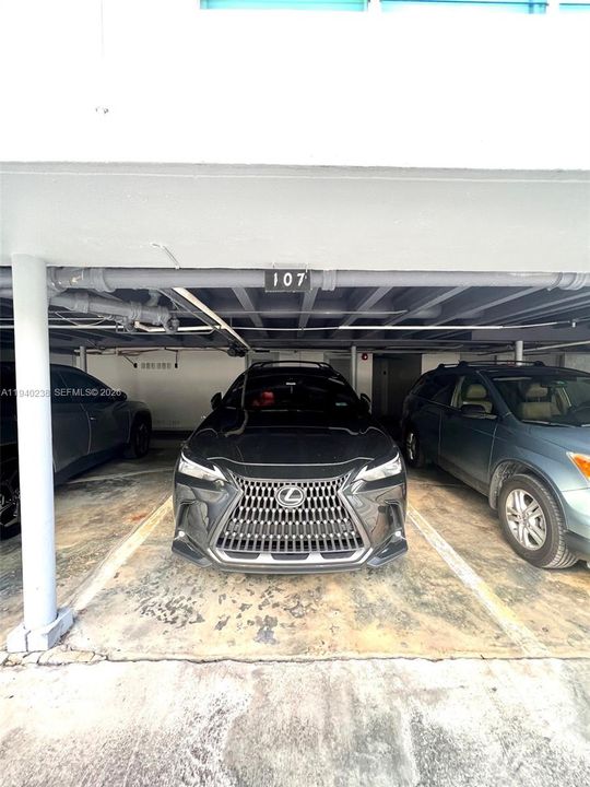 出租: $2,150 (1 贝兹, 2 浴室, 745 平方英尺)