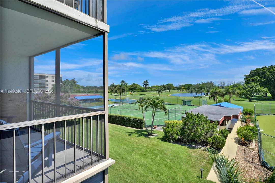 出租: $2,500 (1 贝兹, 1 浴室, 800 平方英尺)