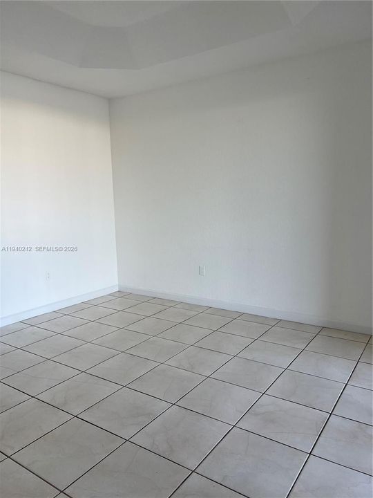 На продажу: $730,000 (3 спален, 2 ванн, 2104 Квадратных фут)