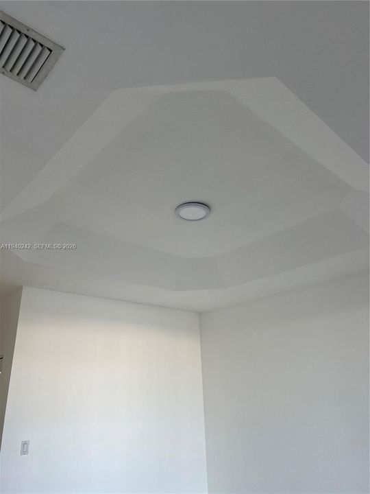 На продажу: $730,000 (3 спален, 2 ванн, 2104 Квадратных фут)