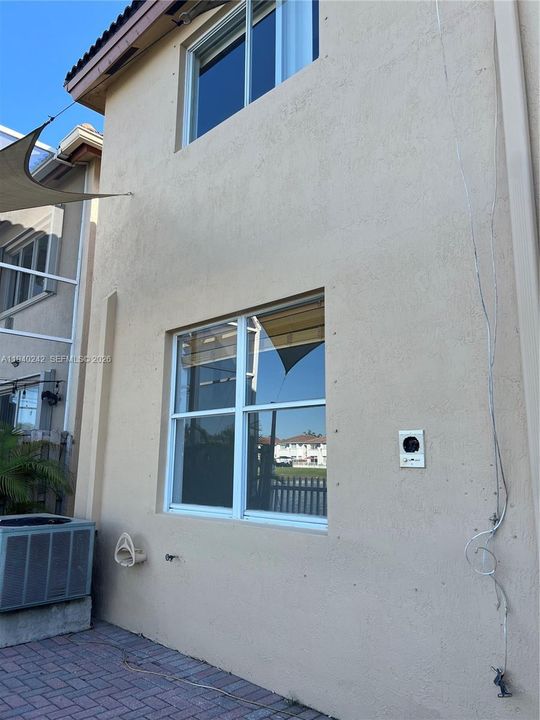 На продажу: $730,000 (3 спален, 2 ванн, 2104 Квадратных фут)