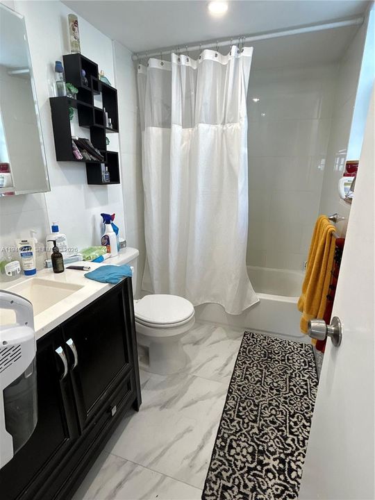 En Venta: $180,000 (1 camas, 1 baños, 934 Pies cuadrados)