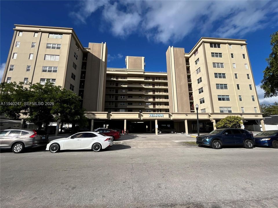 En Venta: $180,000 (1 camas, 1 baños, 934 Pies cuadrados)