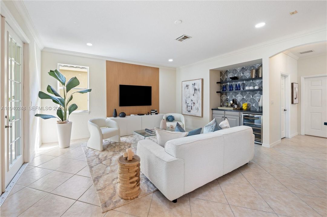 For Sale: $1,145,000 (5 beds, 4 baths, 3144 Square Feet)