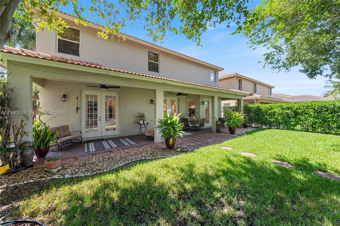 For Sale: $1,145,000 (5 beds, 4 baths, 3144 Square Feet)