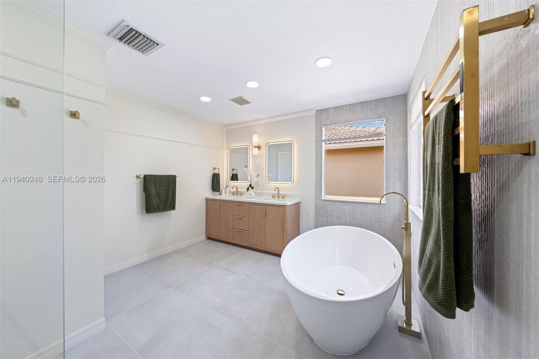 For Sale: $1,145,000 (5 beds, 4 baths, 3144 Square Feet)