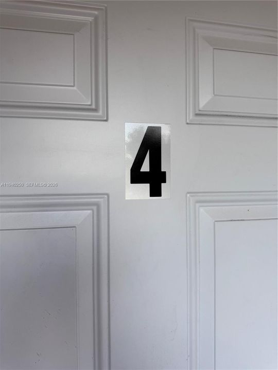 For Rent: $2,200 (2 beds, 1 baths, 3427 Square Feet)