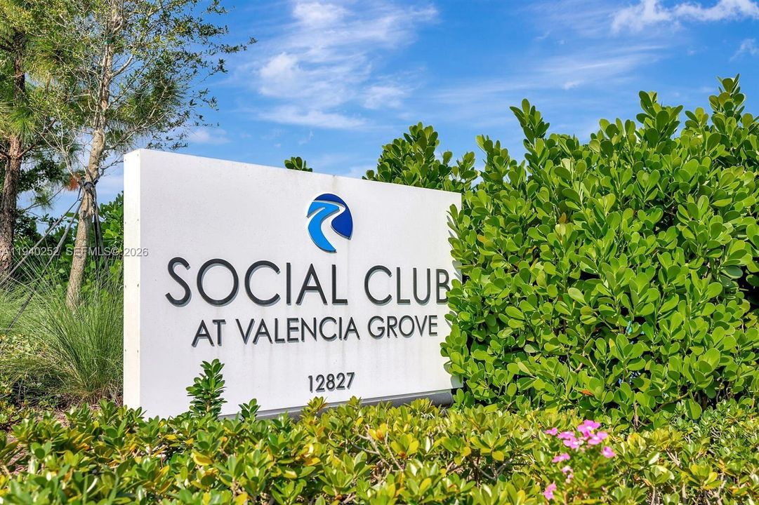 待售: $415,000 (2 贝兹, 2 浴室, 1599 平方英尺)