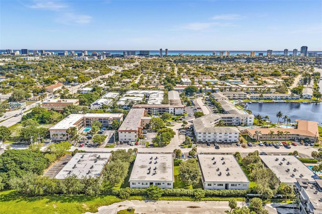 For Rent: $1,895 (2 beds, 2 baths, 939 Square Feet)