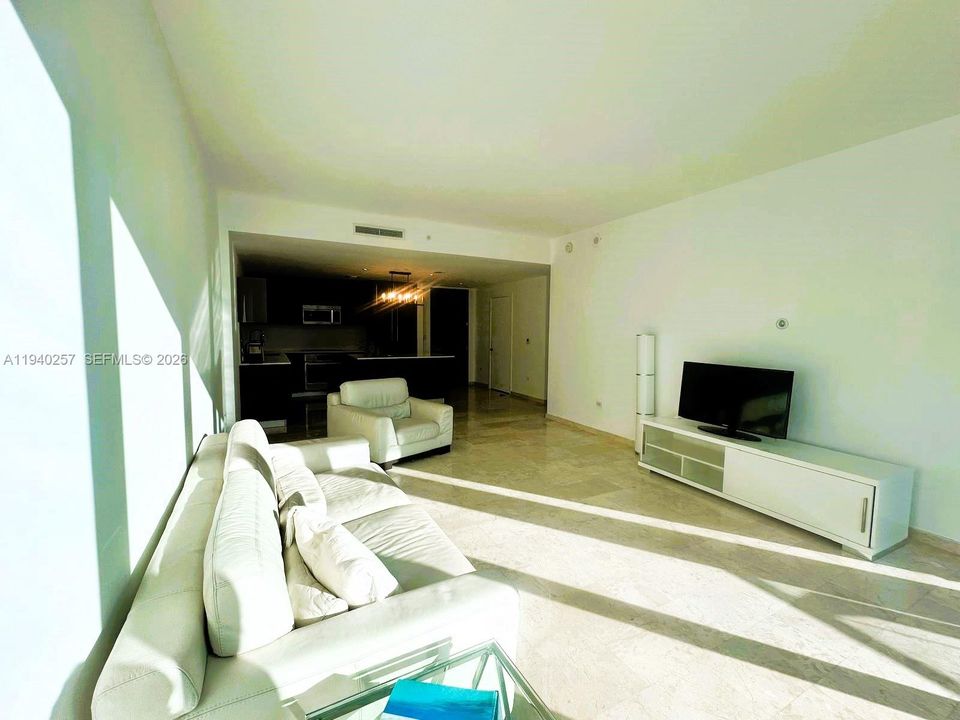 For Rent: $6,450 (2 beds, 2 baths, 1208 Square Feet)