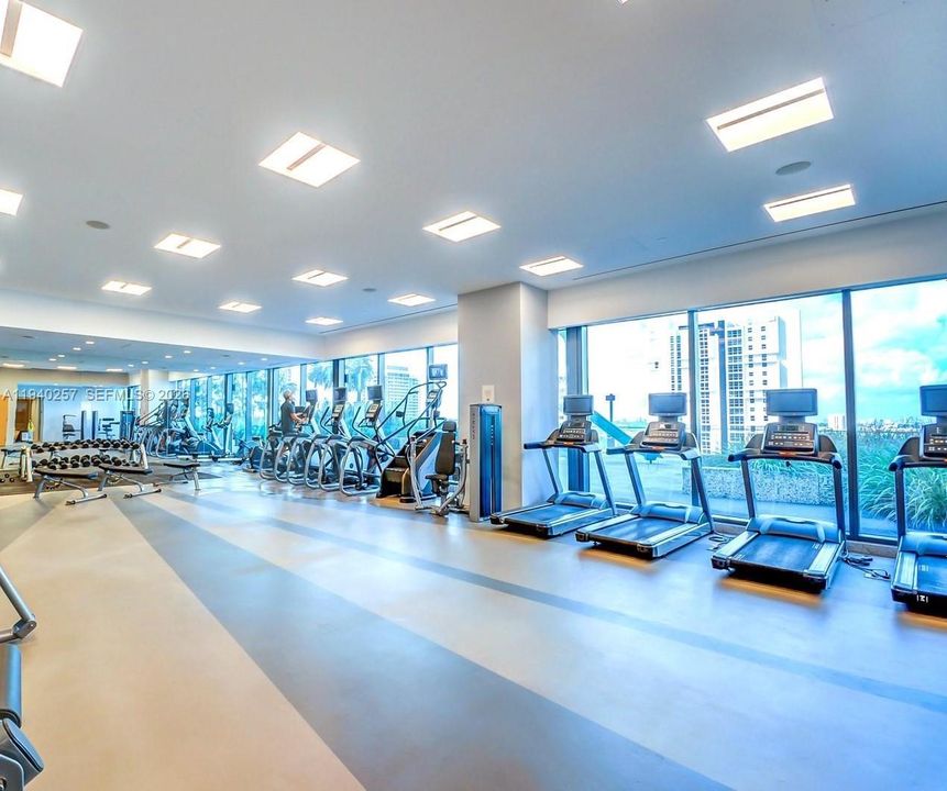 For Rent: $6,450 (2 beds, 2 baths, 1208 Square Feet)