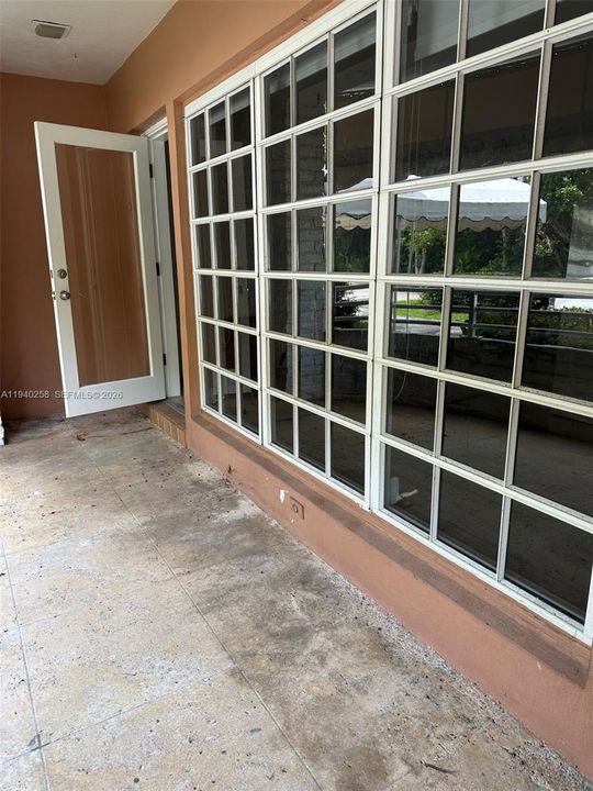 Large Private Garden Patio