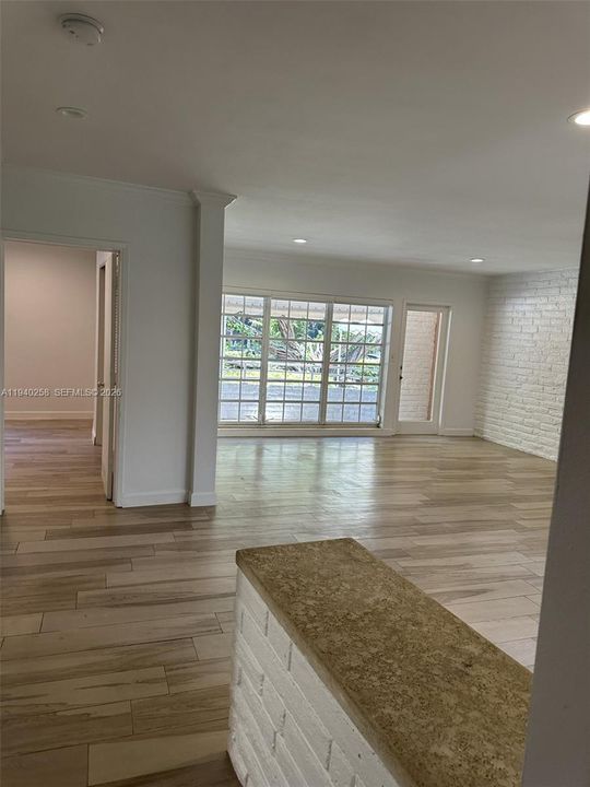 For Rent: $3,200 (2 beds, 2 baths, 1110 Square Feet)