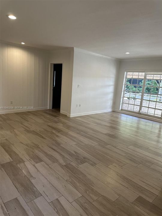 For Rent: $3,200 (2 beds, 2 baths, 1110 Square Feet)