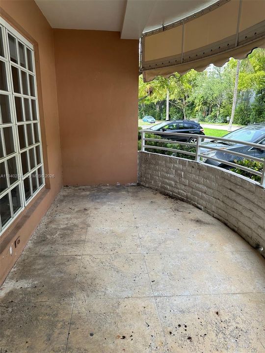 Large Private Garden Patio