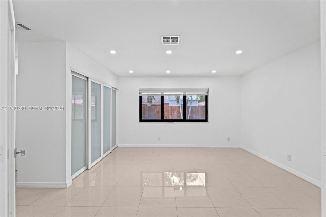 В аренду: $5,500 (3 спален, 2 ванн, 1563 Квадратных фут)