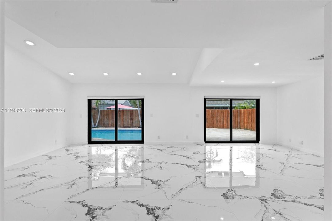 В аренду: $5,500 (3 спален, 2 ванн, 1563 Квадратных фут)