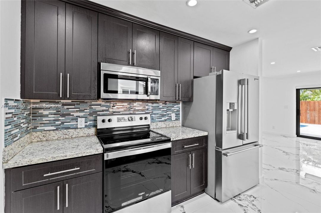 В аренду: $5,500 (3 спален, 2 ванн, 1563 Квадратных фут)