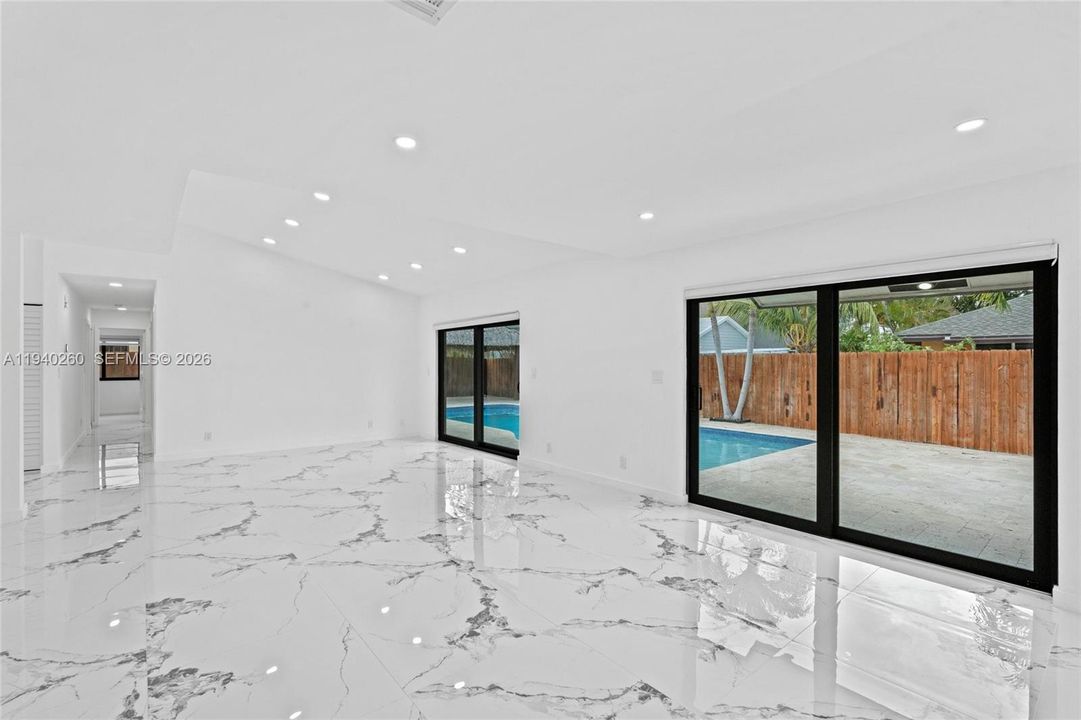 В аренду: $5,500 (3 спален, 2 ванн, 1563 Квадратных фут)