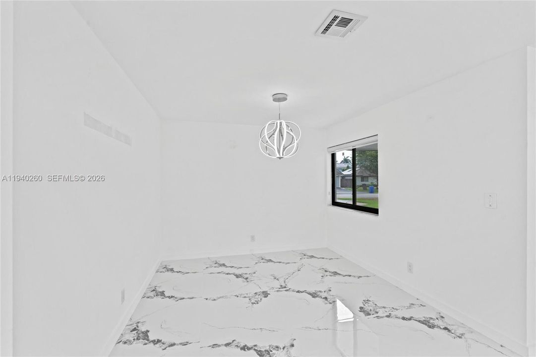 В аренду: $5,500 (3 спален, 2 ванн, 1563 Квадратных фут)