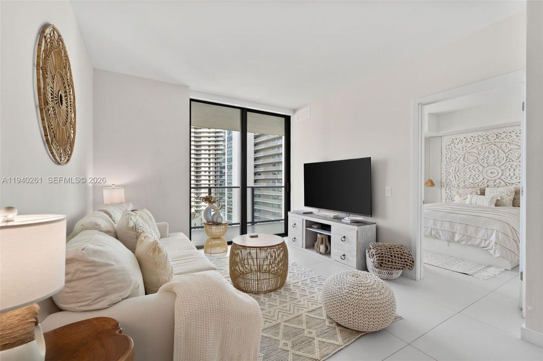 For Rent: $4,000 (1 beds, 1 baths, 662 Square Feet)