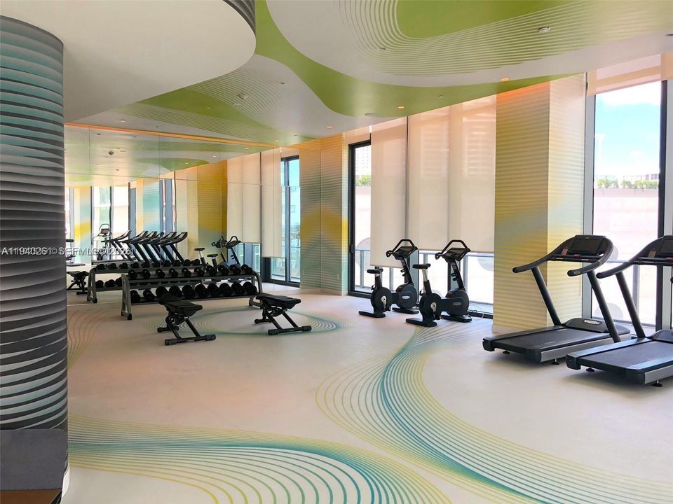 For Rent: $4,000 (1 beds, 1 baths, 662 Square Feet)