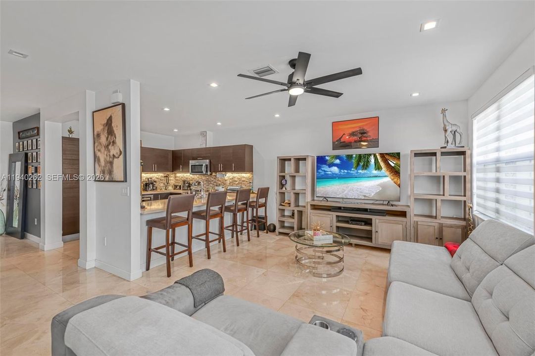 For Rent: $4,050 (3 beds, 2 baths, 0 Square Feet)