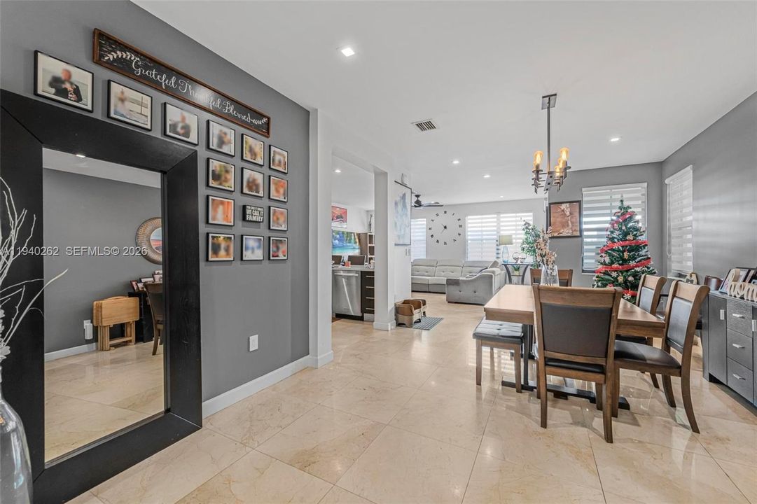 For Rent: $4,050 (3 beds, 2 baths, 0 Square Feet)