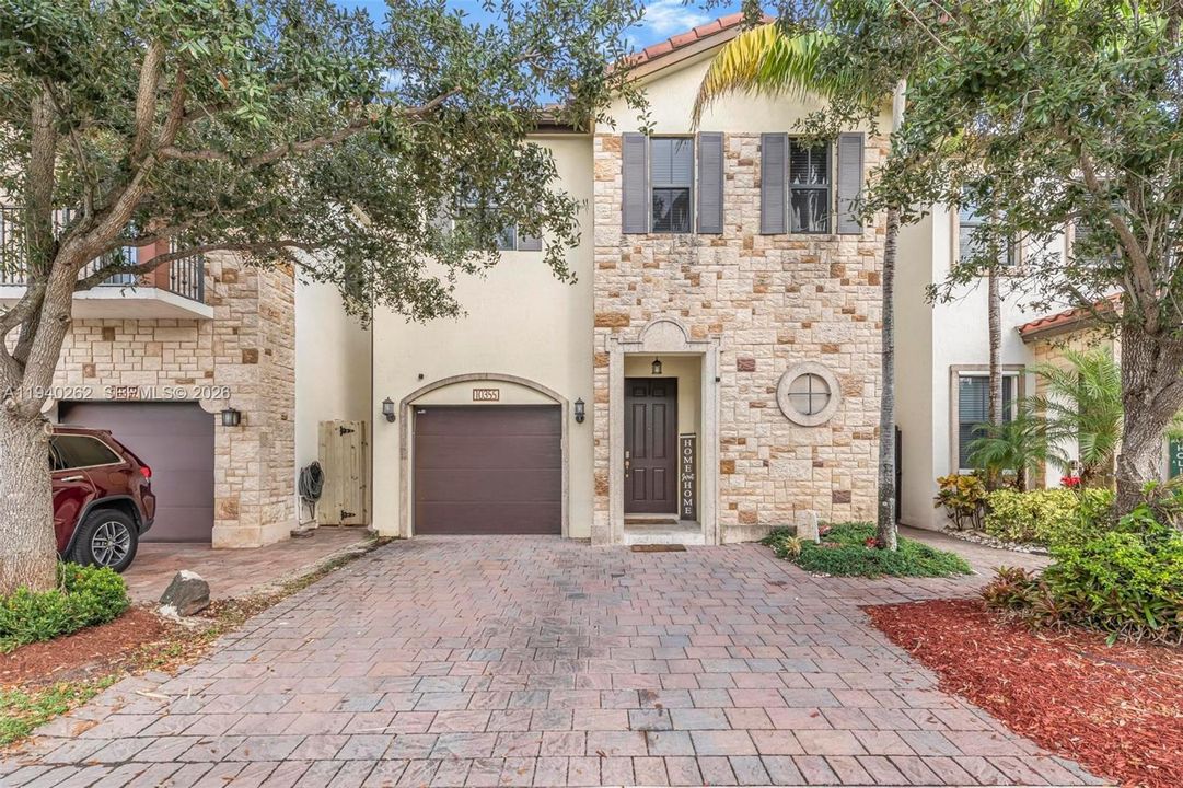 For Rent: $4,050 (3 beds, 2 baths, 0 Square Feet)