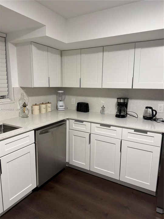 В аренду: $4,800 (3 спален, 2 ванн, 2629 Квадратных фут)