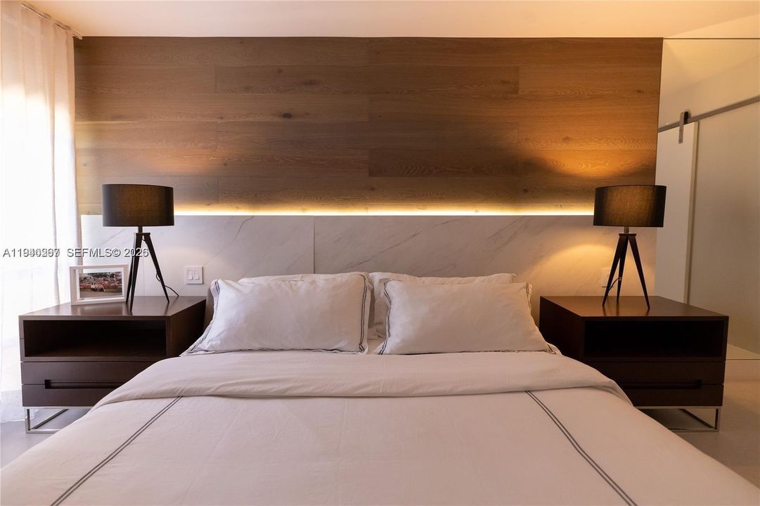 For Rent: $2,550 (2 beds, 2 baths, 940 Square Feet)