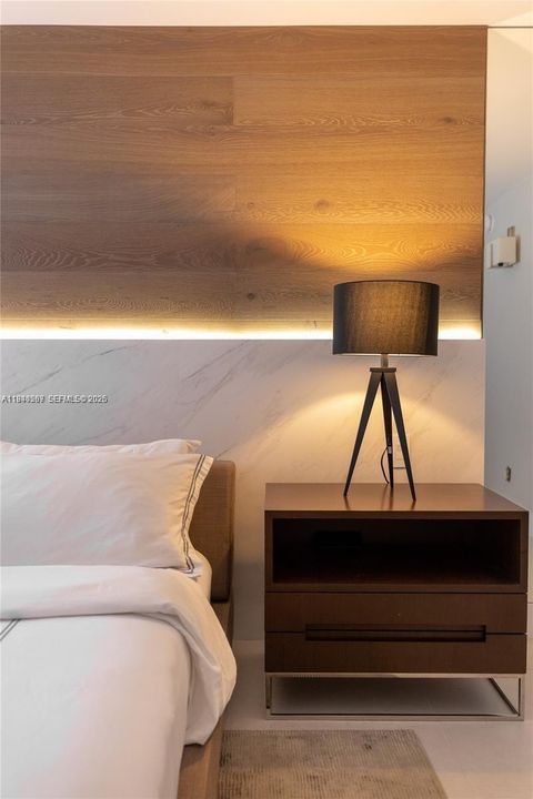 For Rent: $2,550 (2 beds, 2 baths, 940 Square Feet)