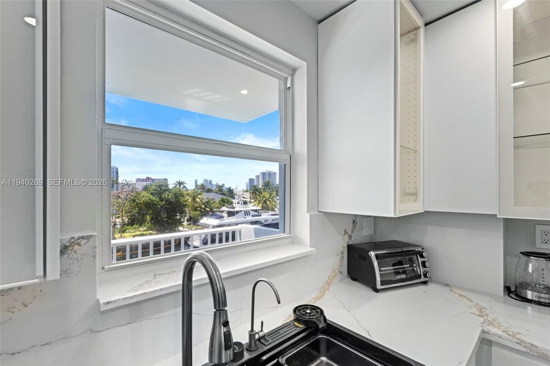 出租: $3,500 (2 贝兹, 2 浴室, 1311 平方英尺)