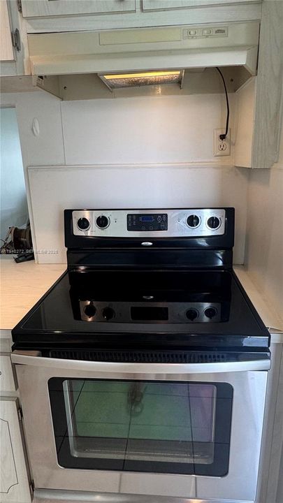 На продажу: $145,900 (2 спален, 2 ванн, 936 Квадратных фут)