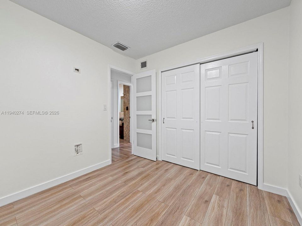 На продажу: $519,750 (4 спален, 2 ванн, 1414 Квадратных фут)