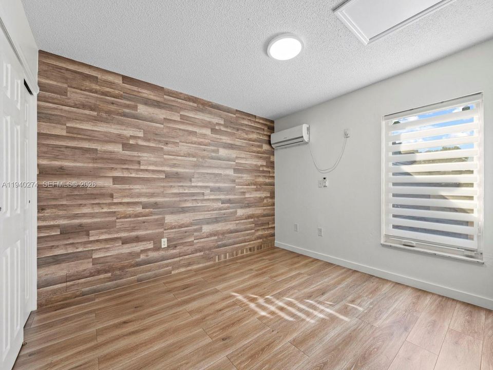 На продажу: $519,750 (4 спален, 2 ванн, 1414 Квадратных фут)