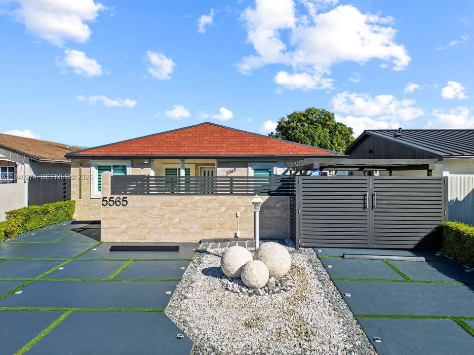 На продажу: $519,750 (4 спален, 2 ванн, 1414 Квадратных фут)