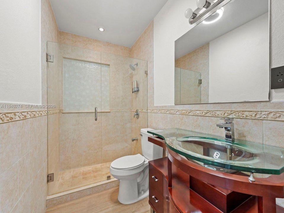 На продажу: $519,750 (4 спален, 2 ванн, 1414 Квадратных фут)