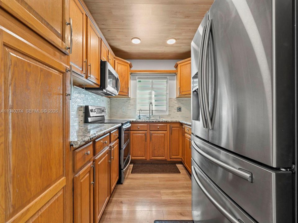 На продажу: $519,750 (4 спален, 2 ванн, 1414 Квадратных фут)