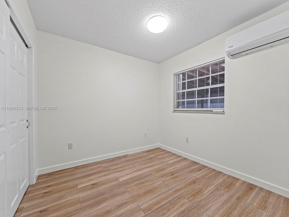 На продажу: $519,750 (4 спален, 2 ванн, 1414 Квадратных фут)