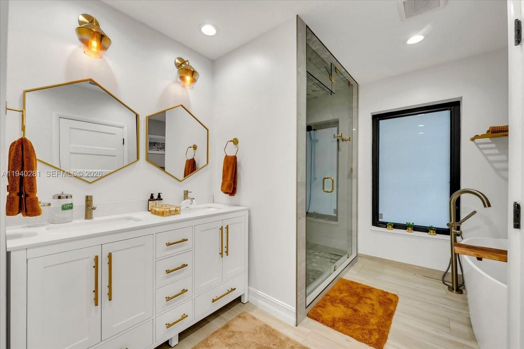 В аренду: $7,000 (3 спален, 2 ванн, 1518 Квадратных фут)