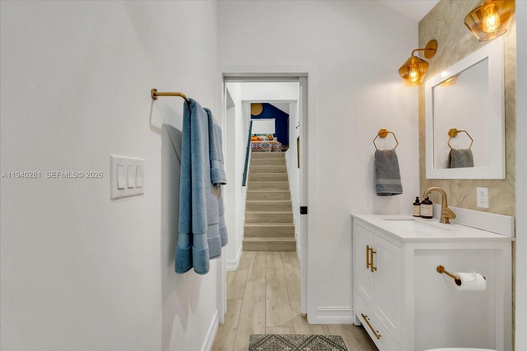 В аренду: $7,000 (3 спален, 2 ванн, 1518 Квадратных фут)