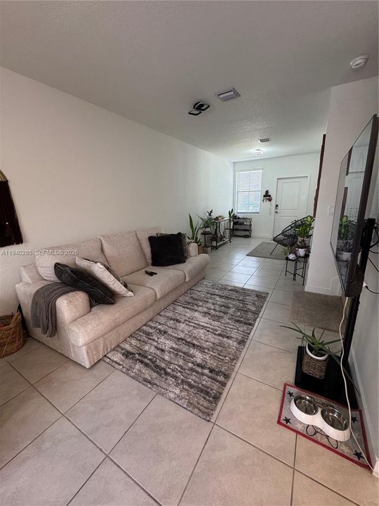 For Rent: $2,850 (4 beds, 3 baths, 0 Square Feet)