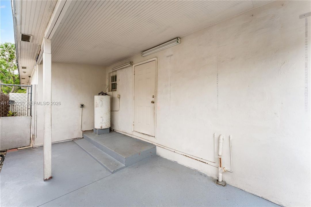 En Venta: $495,995 (4 camas, 3 baños, 1350 Pies cuadrados)