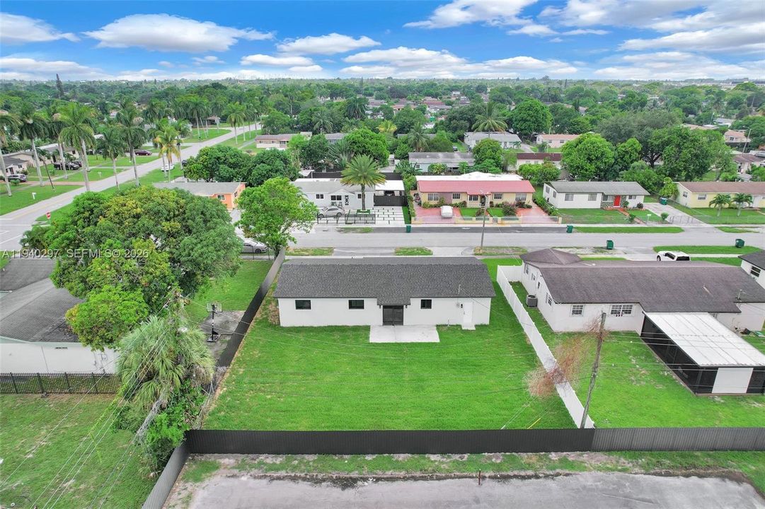 待售: $599,990 (3 贝兹, 2 浴室, 1392 平方英尺)