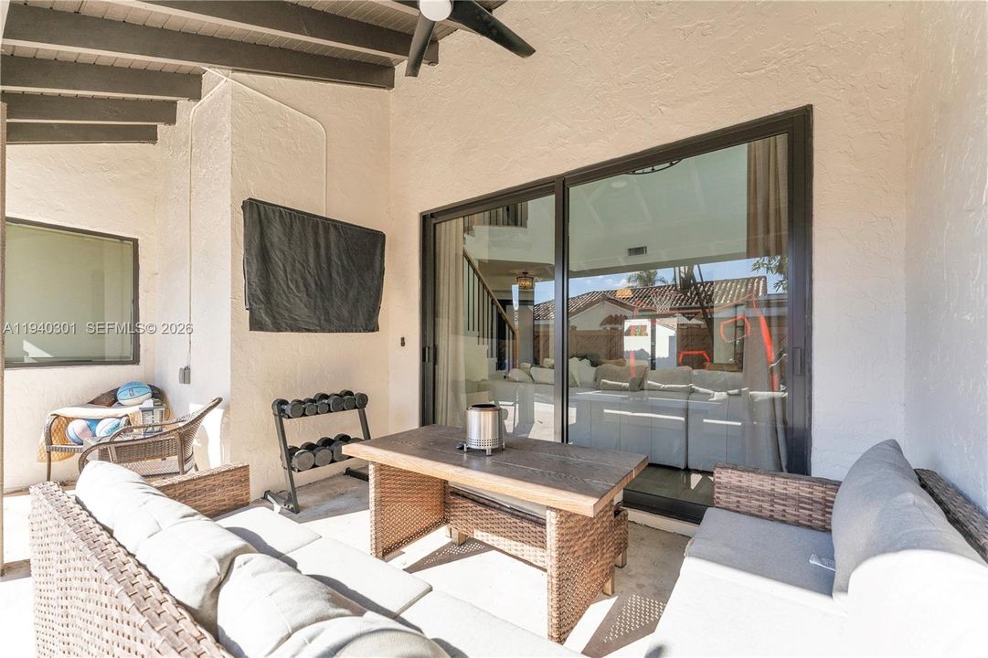 待售: $550,000 (3 贝兹, 3 浴室, 1671 平方英尺)