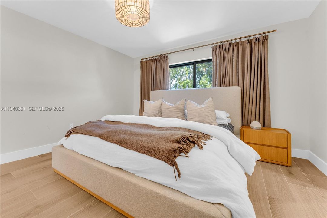 待售: $550,000 (3 贝兹, 3 浴室, 1671 平方英尺)